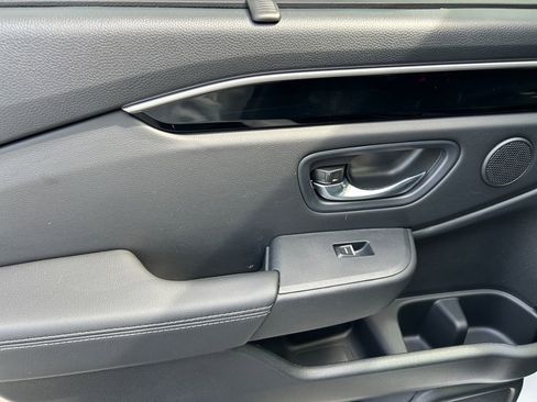 Used 2025 Honda Pilot Touring image 21