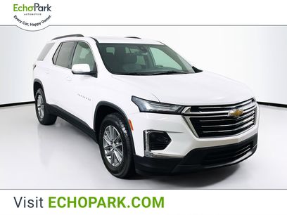 Used 2023 Chevrolet Traverse LT
