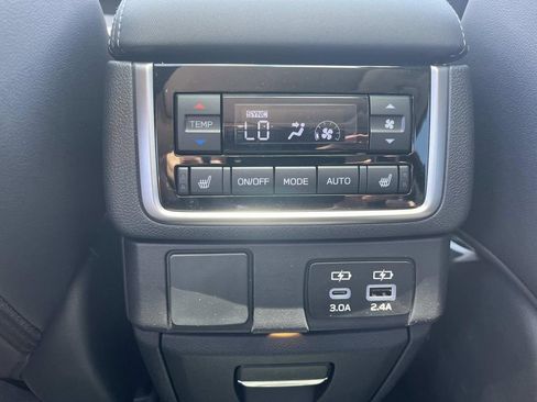 New 2026 Subaru Ascent Limited AWD/4WD image 17