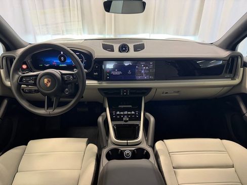 New 2026 Porsche Cayenne E-Hybrid AWD/4WD image 13