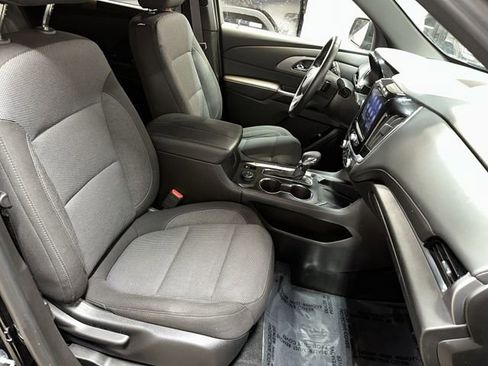 Certified 2023 Chevrolet Traverse LT image 28