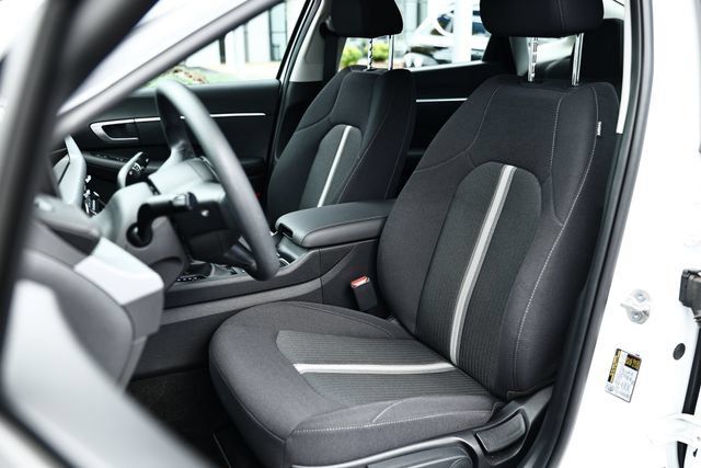 Certified 2025 Hyundai Sonata SE FWD image 18