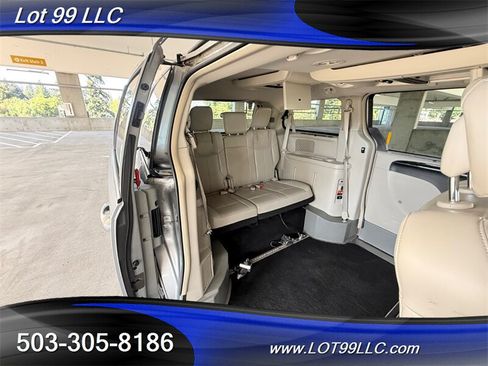 Used 2013 Chrysler Town & Country Limited w/ Luxury Group FWD image 52