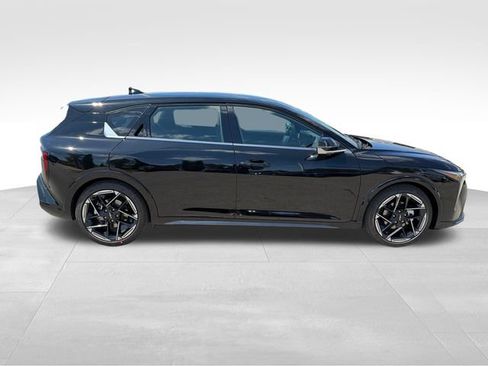 New 2026 Kia K4 GT-Line FWD image 8