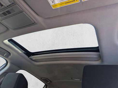 Used 2022 Honda CR-V EX image 17