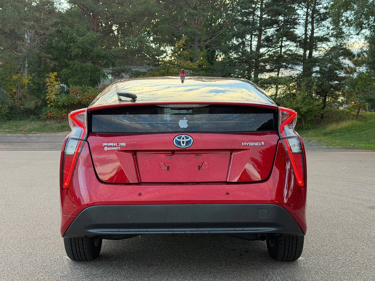 Used 2018 Toyota Prius Four w/ Advanced Technology Package FWD image 4