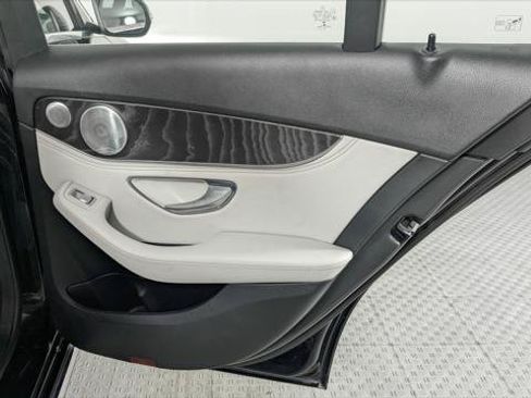 Used 2016 Mercedes-Benz C 300 4MATIC Sedan image 18