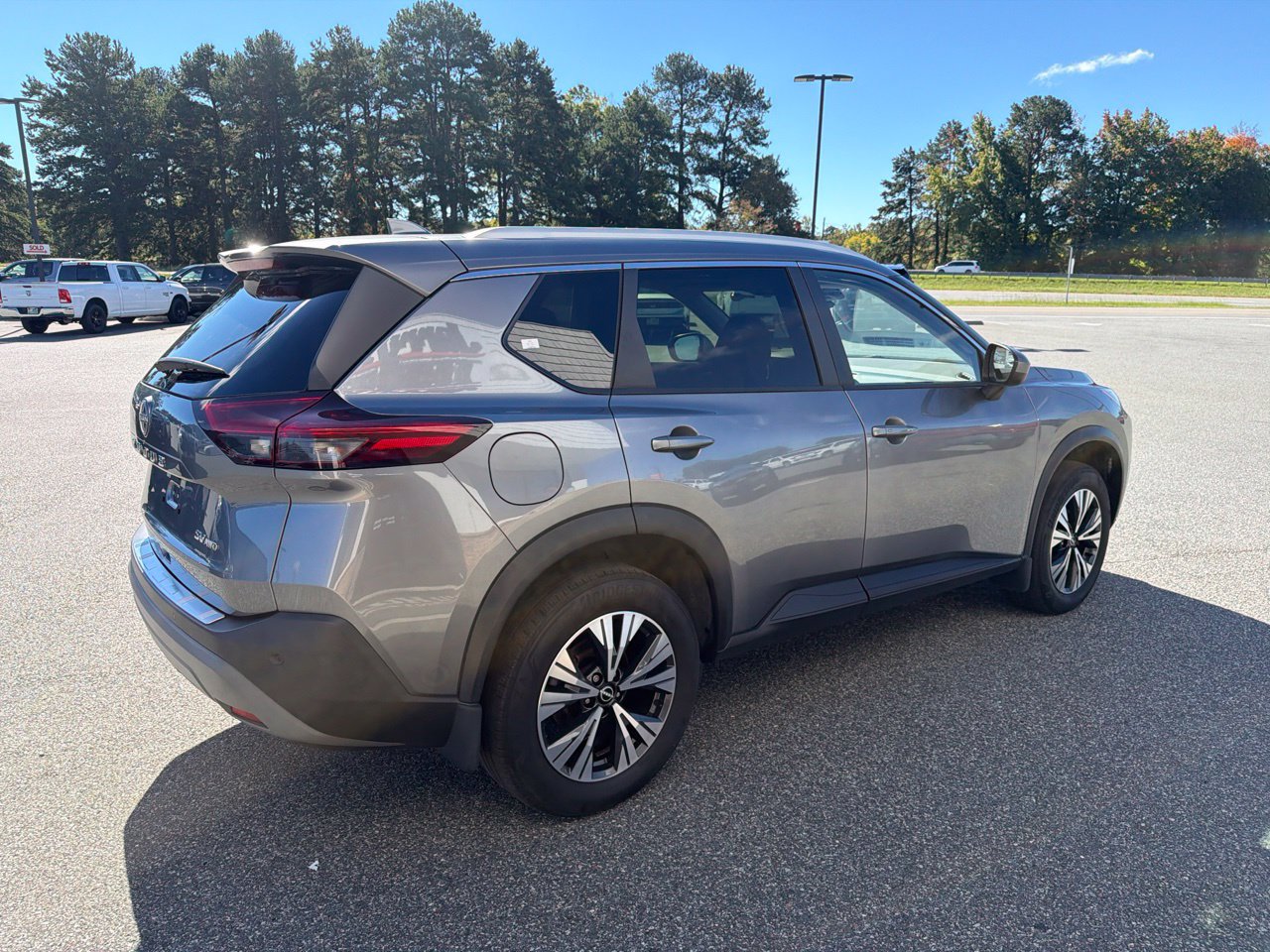 Used 2023 Nissan Rogue SV w/ SV Premium B Package AWD/4WD image 10