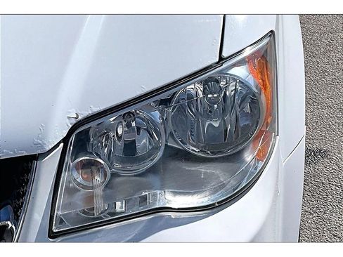 Used 2018 Dodge Grand Caravan w/ UConnect Hands-Free Group image 31