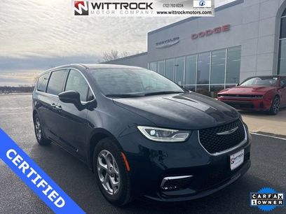 Used 2024 Chrysler Pacifica Limited