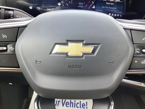 New 2026 Chevrolet Equinox LT w/ Convenience Package II image 32