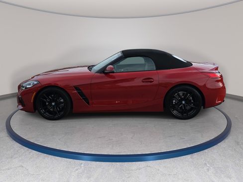 Used 2019 BMW Z4 sDrive30i w/ M Sport Package image 8