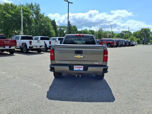 Used 2017 Chevrolet Silverado 1500 LT w/ All Star Edition AWD/4WD image 4