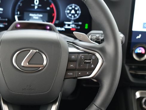 Used 2026 Lexus GX 550 w/ Accessory Package (2T) AWD/4WD image 13