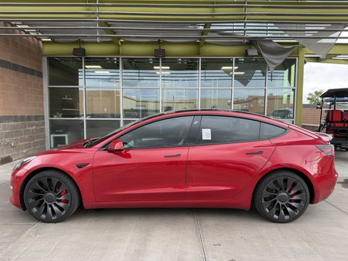 Used 2022 Tesla Model 3 Performance image 7