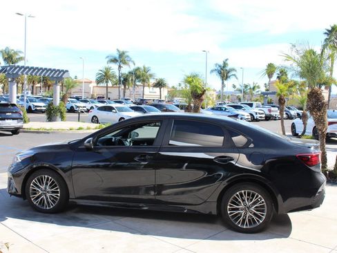 Certified 2024 Kia Forte GT-Line image 6