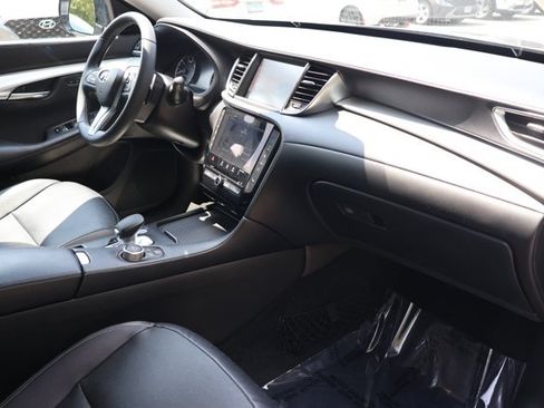 Used 2019 INFINITI QX50 Essential w/ Premium Heat Package AWD/4WD image 28
