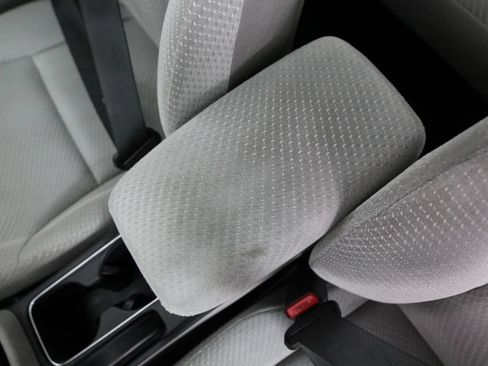 Used 2014 Honda Civic Hybrid Sedan image 32