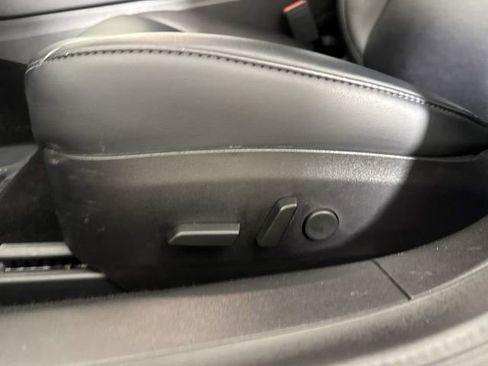 Used 2020 Tesla Model 3 Standard Range Plus image 19