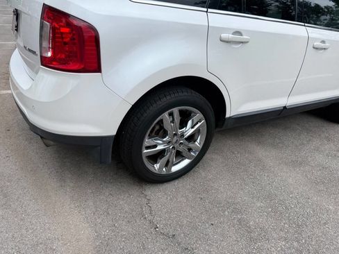 Used 2013 Ford Edge Limited w/ Driver Entry Pkg FWD image 22