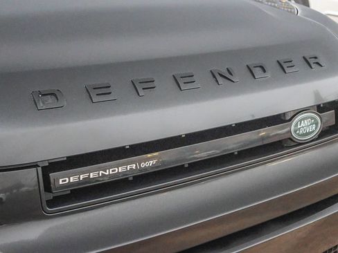 Used 2023 Land Rover Defender 130 X image 16