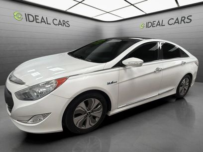 Used 2014 Hyundai Sonata Limited w/ Panoramic Sunroof Package 02