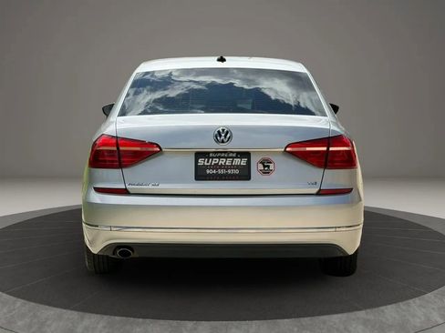 Used 2016 Volkswagen Passat 1.8T SE FWD image 4