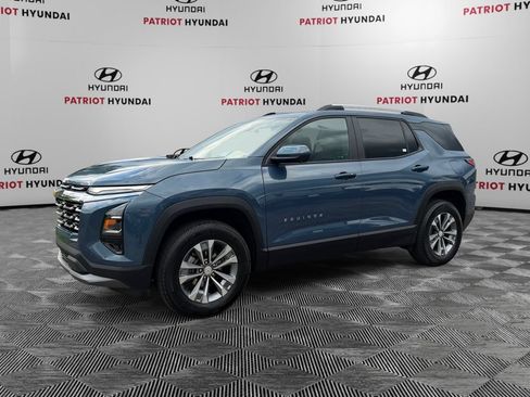 Used 2025 Chevrolet Equinox LT w/ Convenience Package II AWD/4WD image 7