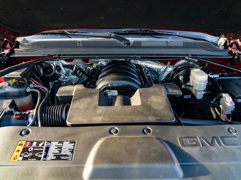 Used 2017 GMC Yukon SLT image 26