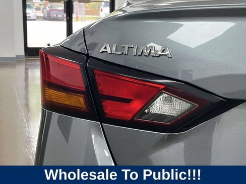Used 2019 Nissan Altima 2.5 SR w/ SR Premium Package FWD image 11