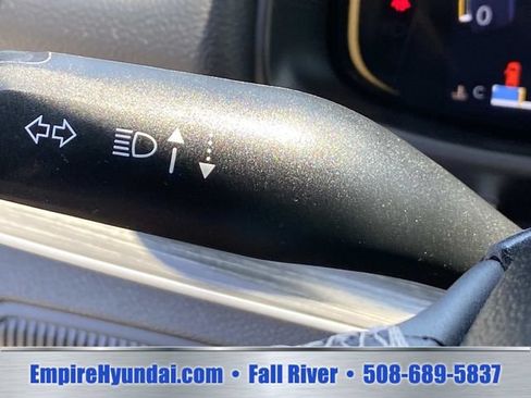 Used 2024 Jeep Wagoneer L Series II w/ Flexible Seating Group AWD/4WD image 16