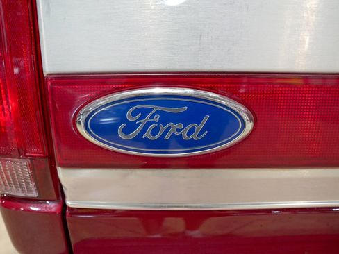 Used 1991 Ford Bronco Silver Anniversary AWD/4WD image 40