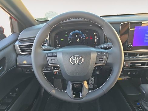 Certified 2025 Toyota Camry SE image 12