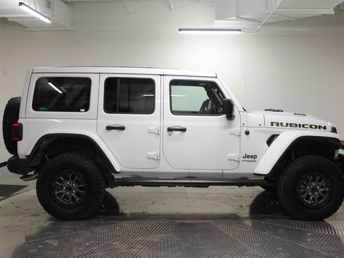 Used 2022 Jeep Wrangler Unlimited Rubicon w/ Trailer Tow Package image 8
