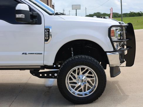 Used 2020 Ford F250 Lariat w/ Lariat Ultimate Package AWD/4WD image 15
