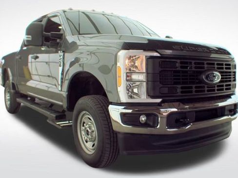 Used 2026 Ford F250 XL w/ XL Chrome Package AWD/4WD image 9