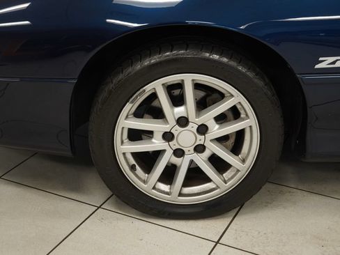 Used 2002 Chevrolet Camaro Z28 w/ Sport Appearance Pkg RWD image 15