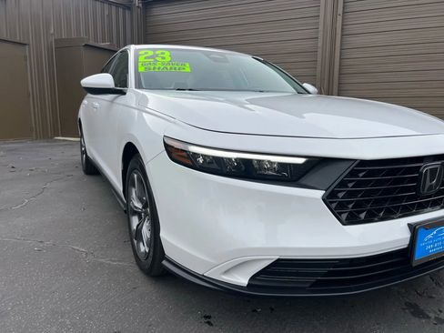 Used 2023 Honda Accord EX image 8