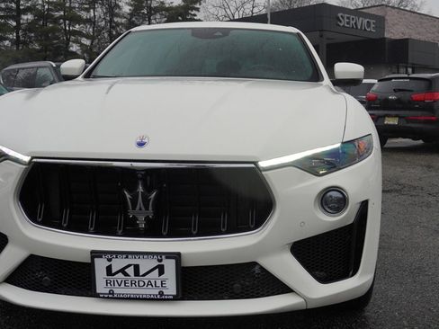 Used 2019 Maserati Levante GTS image 15