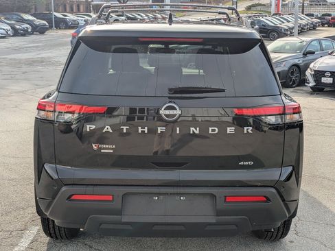 New 2025 Nissan Pathfinder SV w/ Cargo Package image 6