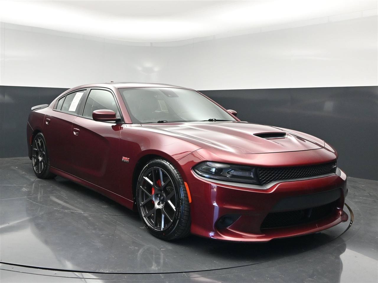 Used 2017 Dodge Charger R/T Scat Pack w/ Technology Group RWD image 1
