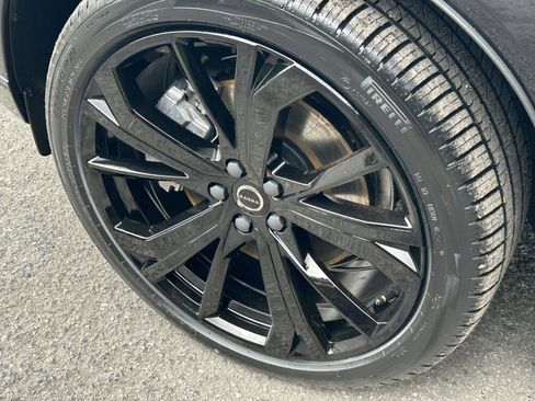 New 2026 Volvo XC60 T8 Ultra w/ Climate Package AWD/4WD image 9