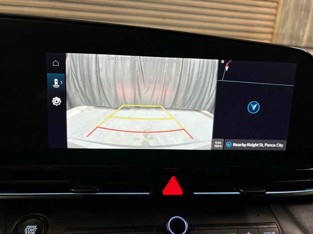 Used 2025 Hyundai Elantra SEL FWD image 11