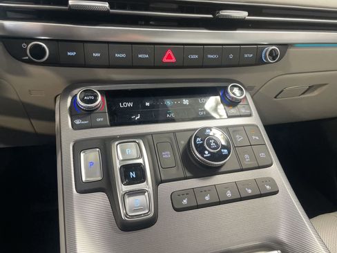 Used 2025 Hyundai Palisade Calligraphy image 26