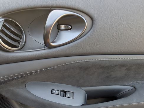 Used 2024 Nissan Z Performance w/ Floor Mat Package image 19