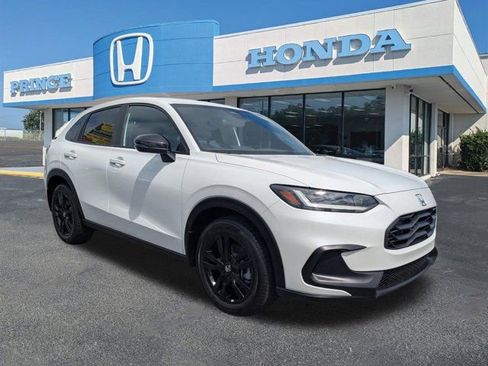New 2026 Honda HR-V Sport image 2