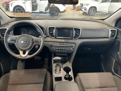 Used 2019 Kia Sportage LX w/ LX Popular Package AWD/4WD image 6