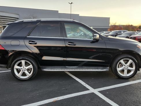 Used 2016 Mercedes-Benz GLE 350 4MATIC w/ Premium Package image 13