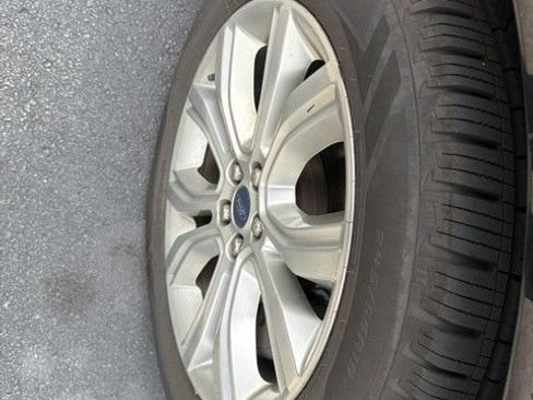 Used 2020 Ford Edge Titanium w/ Equipment Group 301A AWD/4WD image 6