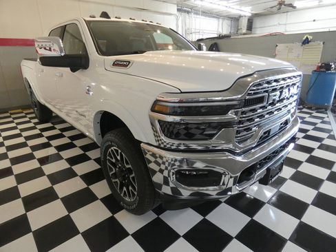 New 2026 RAM 2500 Limited image 3